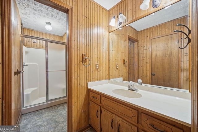 1675 Knight Circle, Loganville, GA 30052