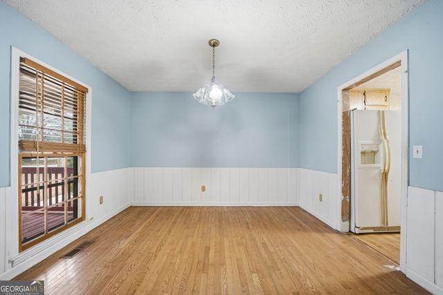 1675 Knight Circle, Loganville, GA 30052