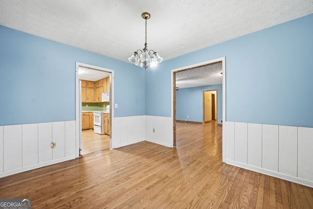 1675 Knight Circle, Loganville, GA 30052