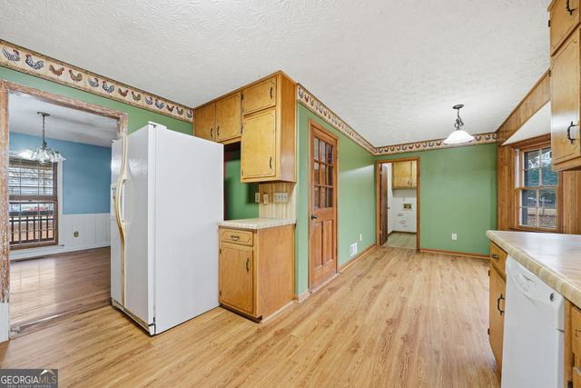 1675 Knight Circle, Loganville, GA 30052