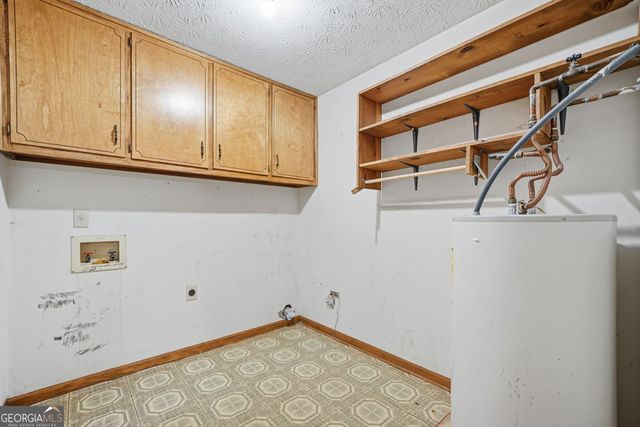 1675 Knight Circle, Loganville, GA 30052