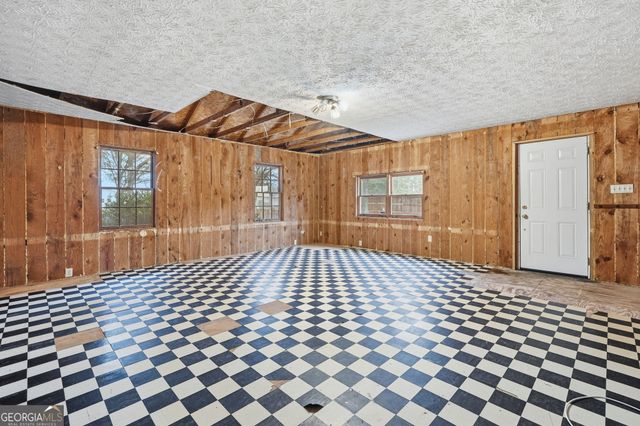 1675 Knight Circle, Loganville, GA 30052