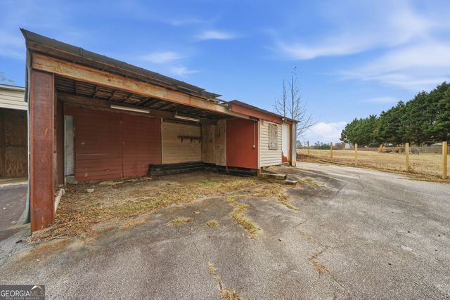 1675 Knight Circle, Loganville, GA 30052