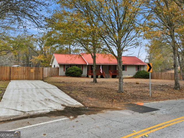 1675 Knight Circle, Loganville, GA 30052