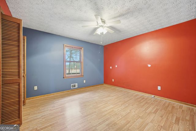 1675 Knight Circle, Loganville, GA 30052