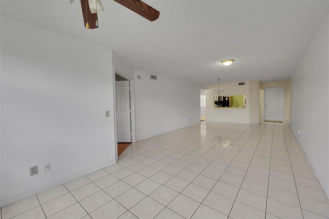 10369 NW 24th Place 402, Sunrise, FL 33322
