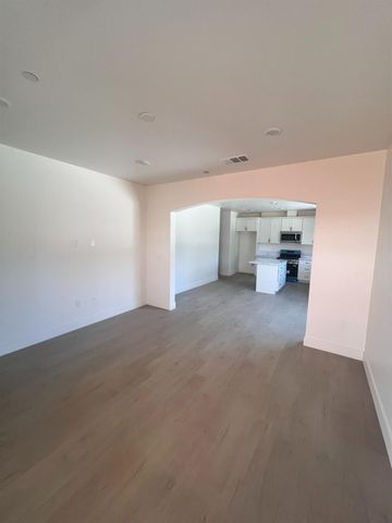3530 26th Ave, Sacramento, CA 95820