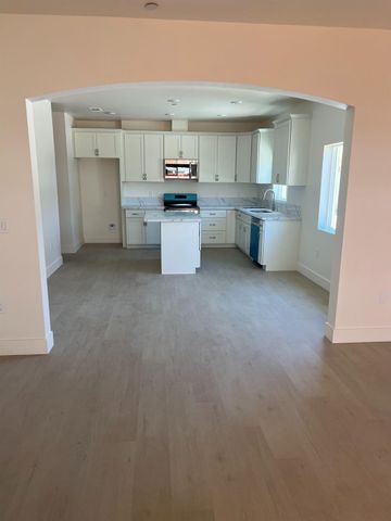 3530 26th Ave, Sacramento, CA 95820