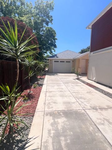 3530 26th Ave, Sacramento, CA 95820