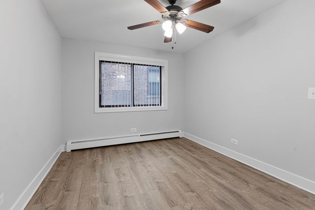 6021 N Winthrop Avenue 202, Chicago, IL 60660