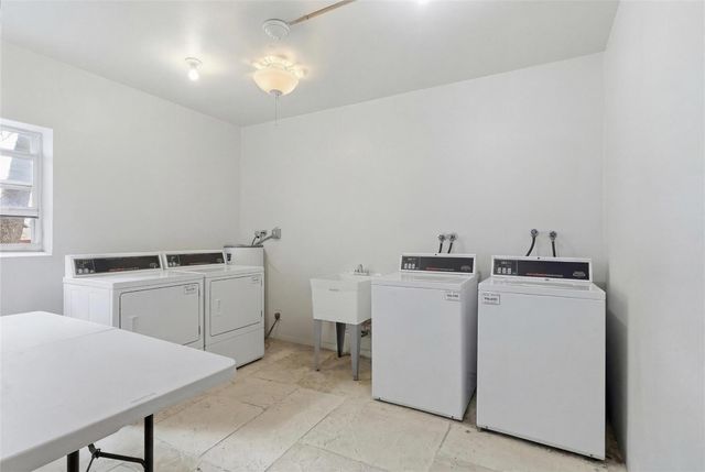 2936 Lake Shore Drive 204, Riviera Beach, FL 33404