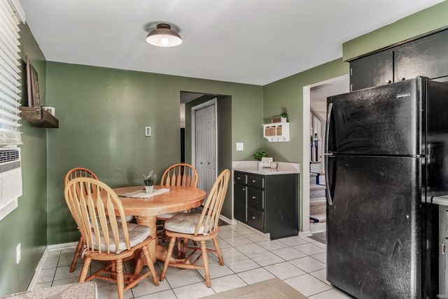 4321 Oakhurst Drive, Fort Wayne, IN 46815