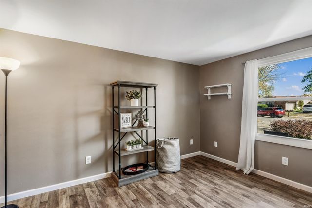 4321 Oakhurst Drive, Fort Wayne, IN 46815