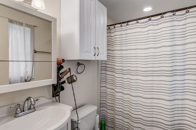 4321 Oakhurst Drive, Fort Wayne, IN 46815