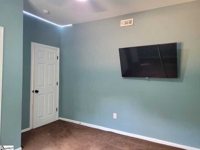 5202 Fairview Road, Gray Court, SC 29645