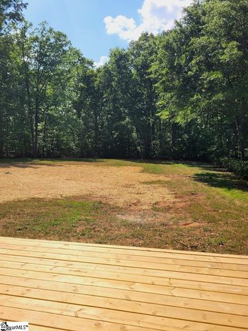 5202 Fairview Road, Gray Court, SC 29645