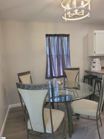 5202 Fairview Road, Gray Court, SC 29645