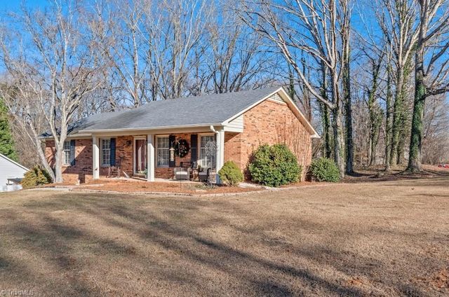 106 Norma Lane, Advance, NC 27006