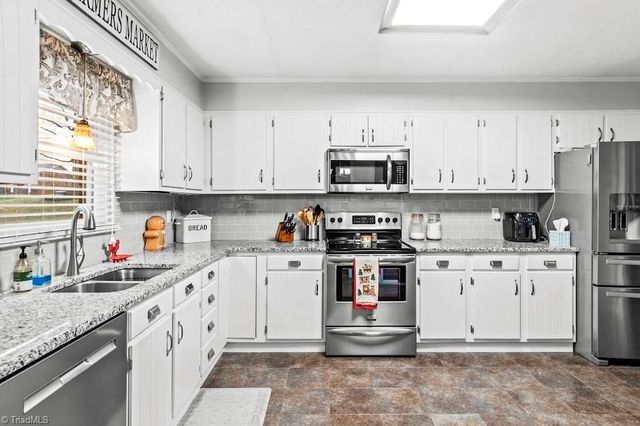 106 Norma Lane, Advance, NC 27006