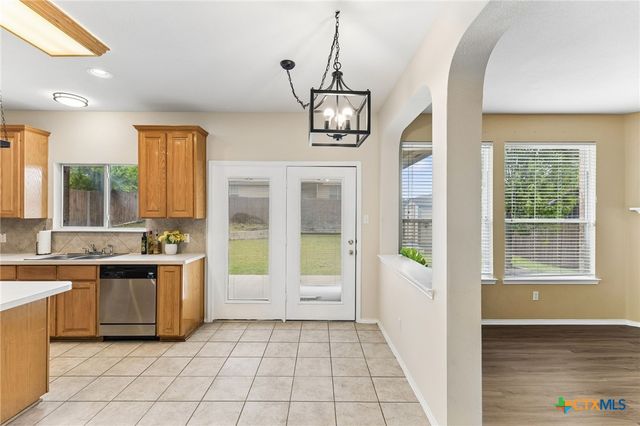 303 Buckskin Trail, Harker Heights, TX 76548