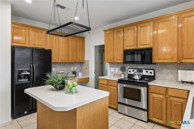 303 Buckskin Trail, Harker Heights, TX 76548