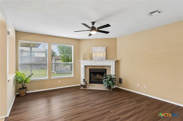 303 Buckskin Trail, Harker Heights, TX 76548