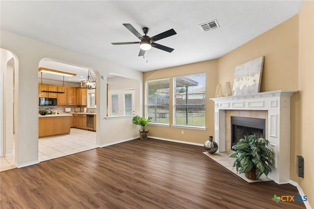 303 Buckskin Trail, Harker Heights, TX 76548