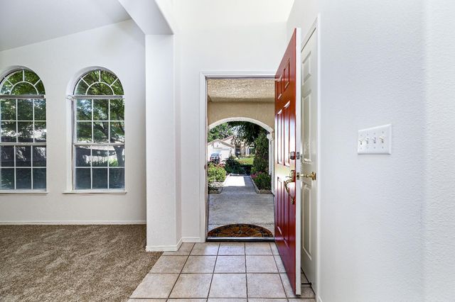 1757 E Birch Avenue, Fresno, CA 93720