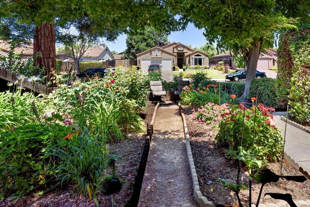 1757 E Birch Avenue, Fresno, CA 93720