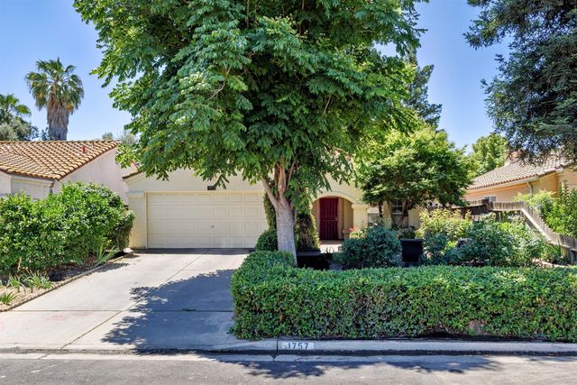 1757 E Birch Avenue, Fresno, CA 93720