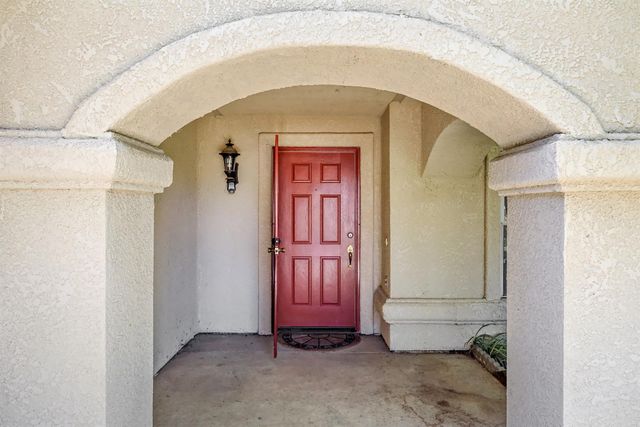 1757 E Birch Avenue, Fresno, CA 93720