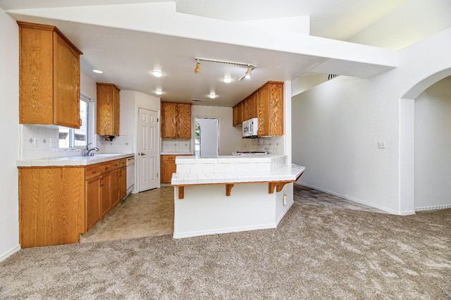 1757 E Birch Avenue, Fresno, CA 93720