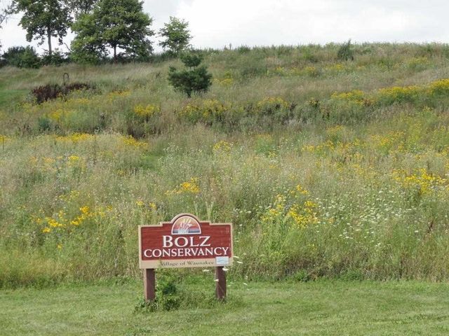 1517 S Holiday Drive, Waunakee, WI 53597