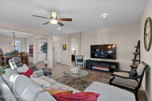 7245 Cactus Flower Pass, Marana, AZ 85658