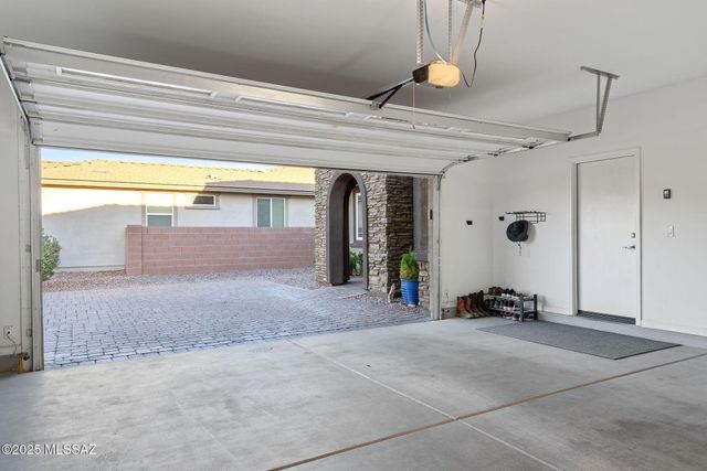 7245 Cactus Flower Pass, Marana, AZ 85658