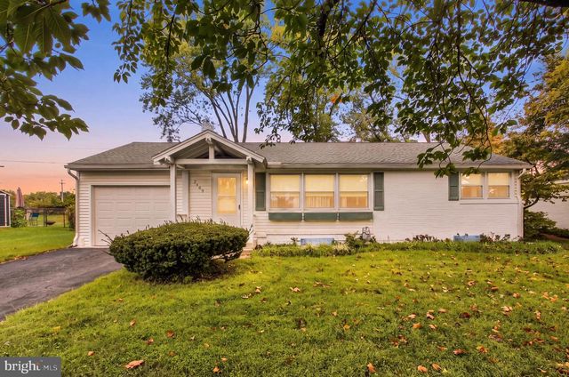 2409 CAMBRIDGE RD, York, PA 17402