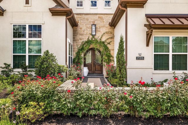 21315 Crescent Winged Dr, Cypress, TX 77433