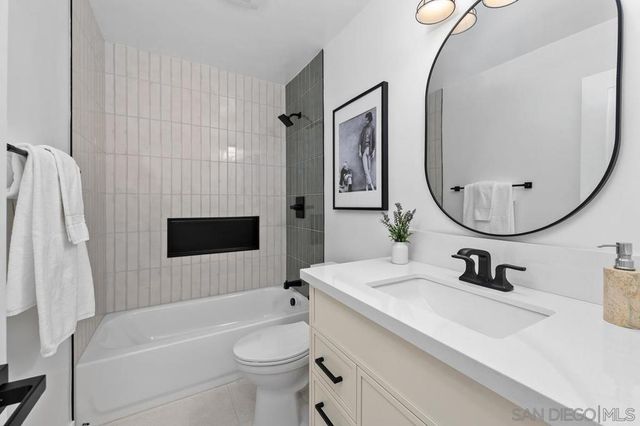 3002 Courser, San Diego, CA 92117