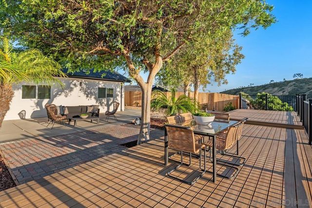 3002 Courser, San Diego, CA 92117