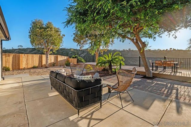 3002 Courser, San Diego, CA 92117