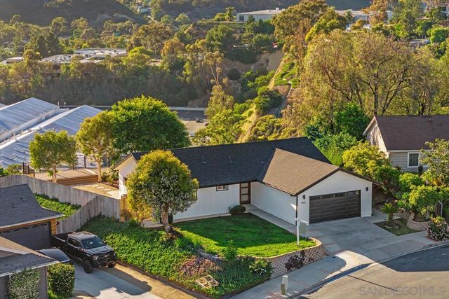 3002 Courser, San Diego, CA 92117