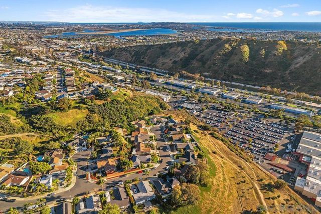 3002 Courser, San Diego, CA 92117
