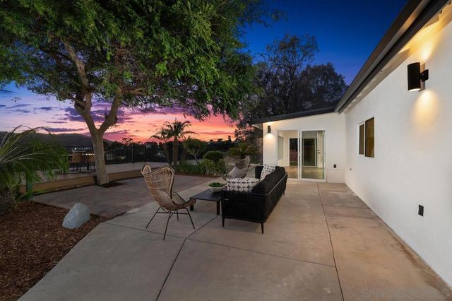 3002 Courser, San Diego, CA 92117
