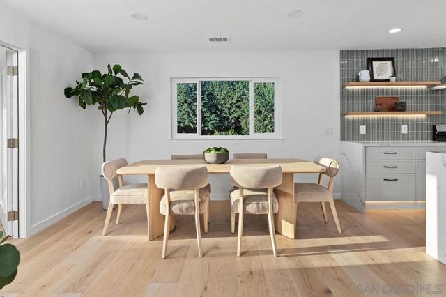 3002 Courser, San Diego, CA 92117