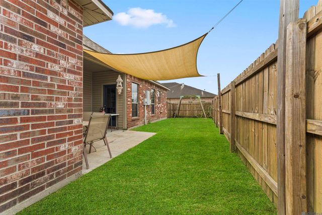 40463 Fox Run Dr, Gonzales, LA 70737