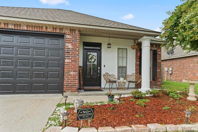 40463 Fox Run Dr, Gonzales, LA 70737