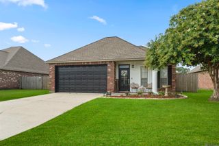 40463 Fox Run Dr, Gonzales, LA 70737