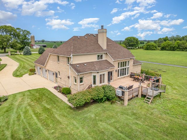 26105 W Renwick Road, Plainfield, IL 60544