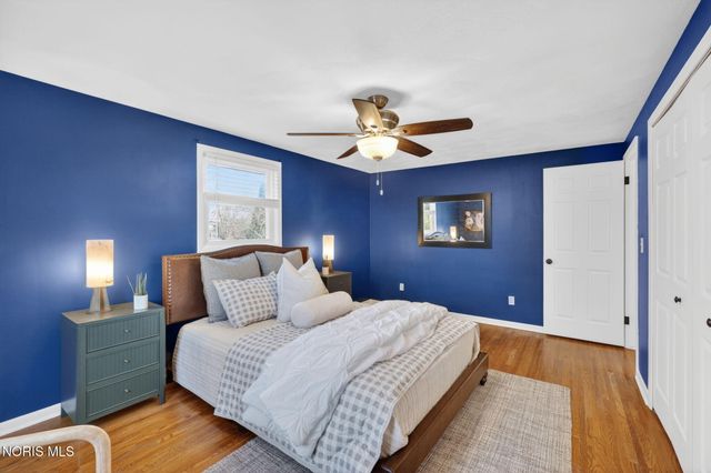 1243 Brownwood Drive, Bowling Green, OH 43402