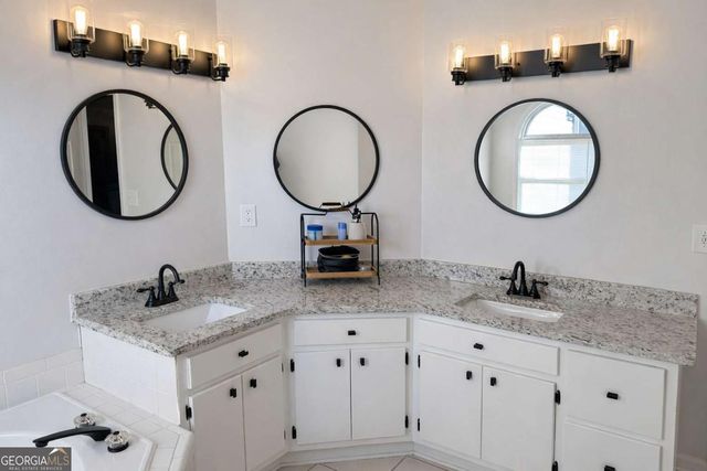 302 Mountberry Court, Loganville, GA 30052